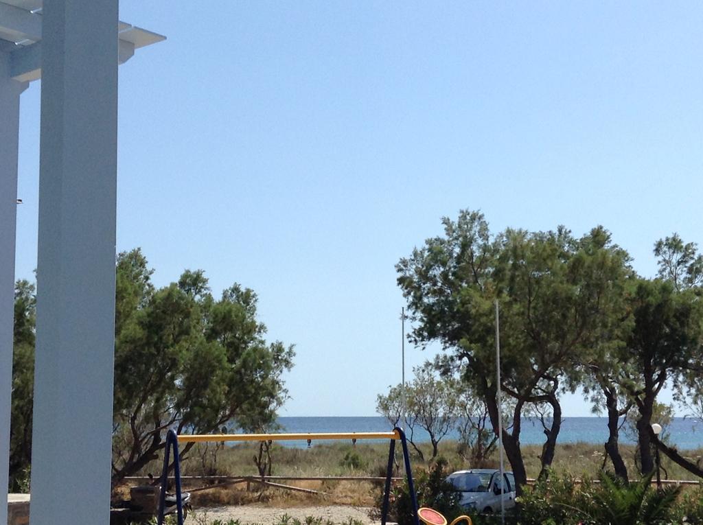 Nostos Beachfront Apartments & Studios Agios Ioannis  Esterno foto