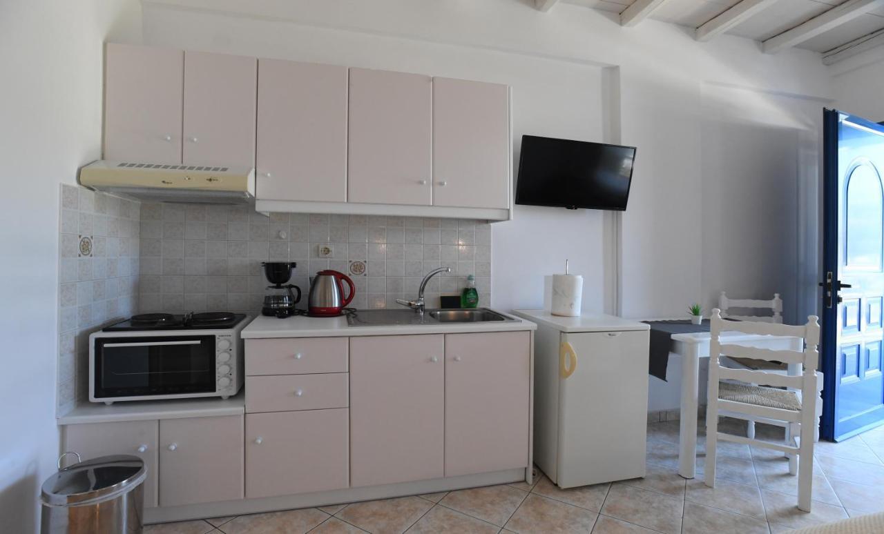 Nostos Beachfront Apartments & Studios Agios Ioannis  Esterno foto